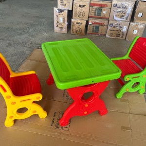میز کودک مستطیل مانلی - تحویل حضوری تهران و حومه (شهرستان پس کرایه)