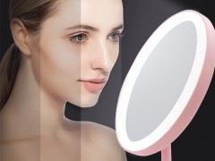 آینه آرایشی LED دار قابل شارژ