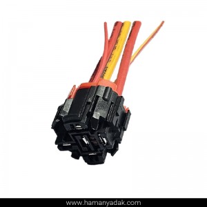 سوکت رله فن پژو 405 و پارس و سمند سیم نمره 6 برند +BBZ