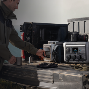 پاوراستیشن و نیروگاه همراه انکر Anker SOLIX C800 Plus Portable Power Station 768Wh مدل A1754