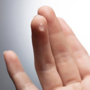 سرم مژه و ابرو UZU تقویت‌کننده و حجم‌دهنده