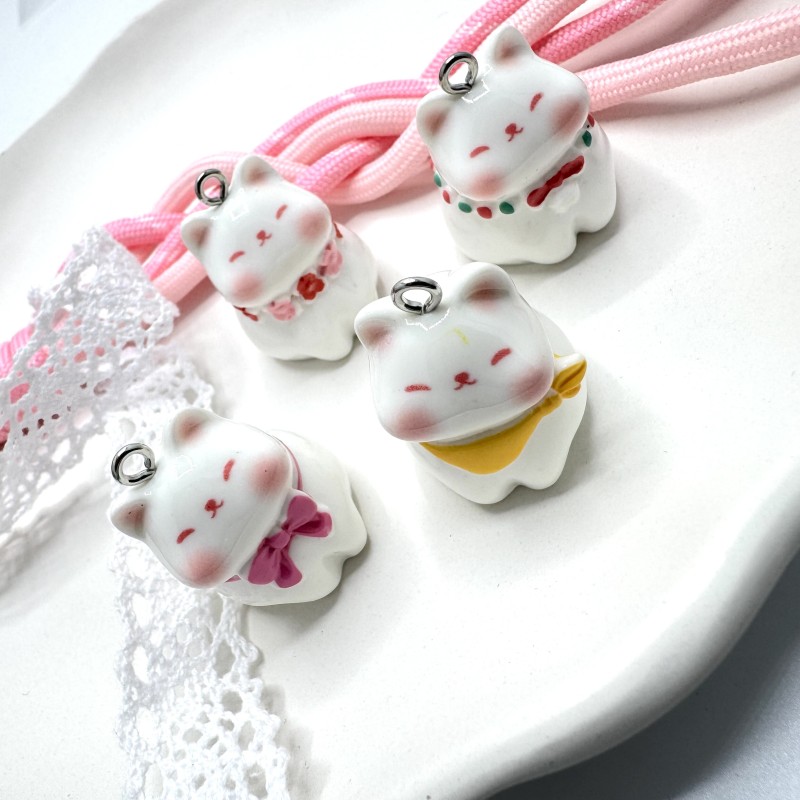 آویز پیشی(۱)