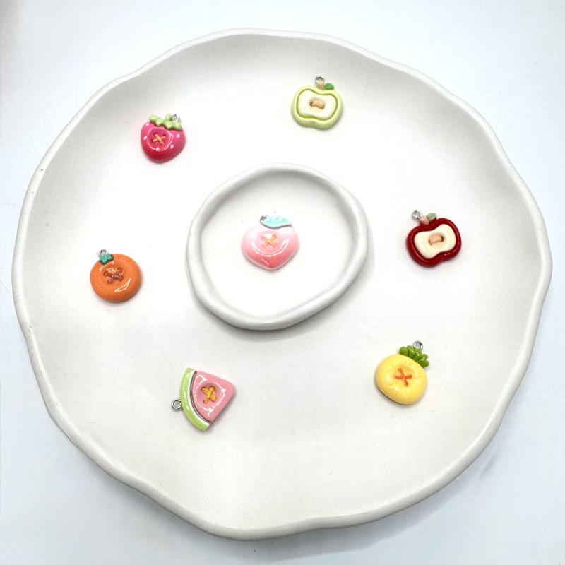 آویز فانتزی دکمه