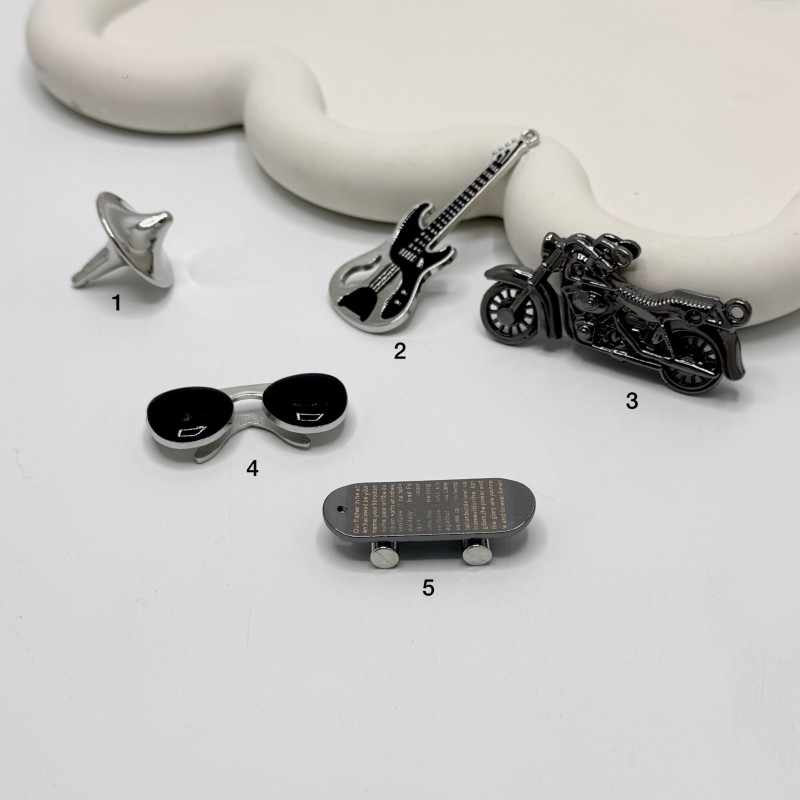 آویز فلزی(۳)