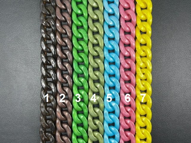 زنجیر پلاستیکی رنگی ( 3 )
