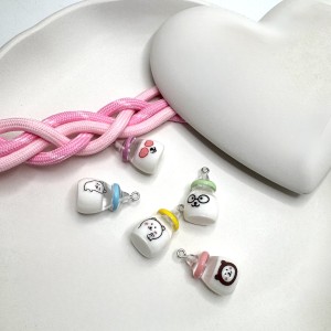 آویز شیشه شیر