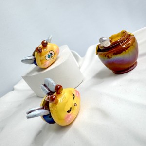 مهره کندو و زنبور