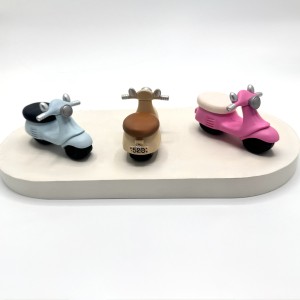 آویز موتور وسپا