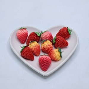 اویز توت فرنگی 🍓