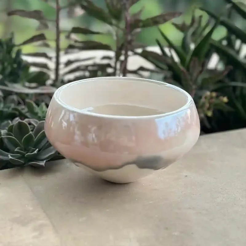 شکلات خوری سرامیکی کوزه‌ای شکل