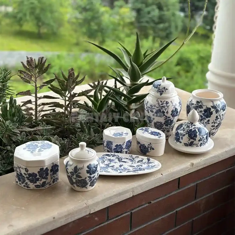 سرویس ظروف سرامیکی طرح گل سرمه‌ای