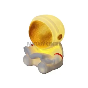 نور چراغ خواب فانتزی طرح فضانورد کتاب‌خوان