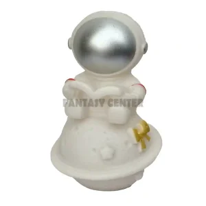 چراغ خواب فضانورد طرح کتاب‌خوان نشسته روی سیاره