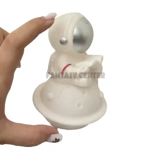 اندازه چراغ خواب فضانورد طرح کتاب‌خوان نشسته روی سیاره