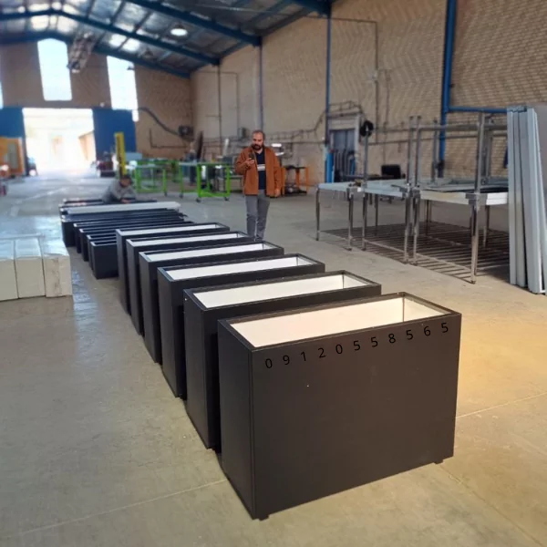 گلدان فلاورباکس روفگاردن