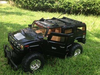 ماشین کنترلی شارژی  بزرگ  LE YU