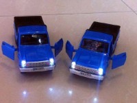 ماکت نیسان ( عقب کش ) همراه با نور  و صدا