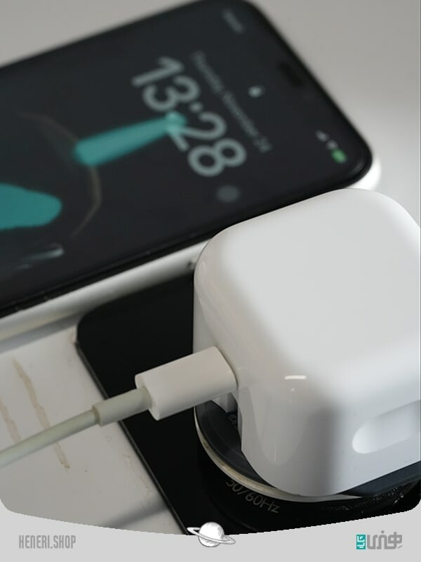 شارژر اپل اورجینال 20وات (20W USB-C Power Adapter (A2344