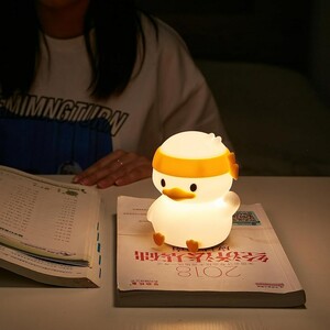 Cute duck design bedside lamp (3)