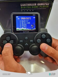 Rechargeable game console with monitor (5)