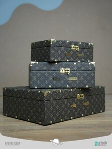 جعبه چمدانی 3 سایز طرح ال وی  Box 3 sizes design Lv