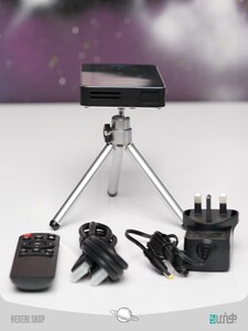 Mini media perjector