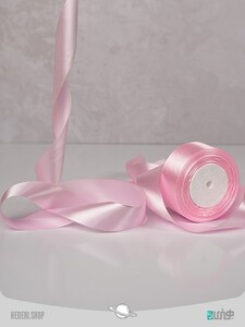 ربان ساتن پهن صورتی مهربون Wide pink satin ribbon