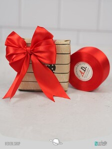 ربان ساتن پهن قرمز Wide red satin ribbon