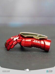 فلش مموری طرح دست مرد آهنی 8 گیگابایت Iron man hand flash memory 8GB