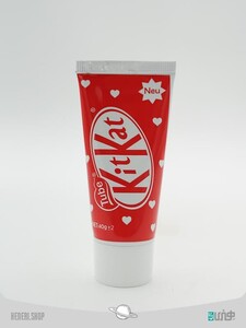 شکلات کیت کت تیوپی Chocolate Kit Kat Tube