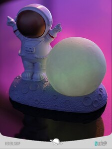 Astronaut design bedside lamp