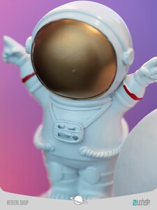 Astronaut design bedside lamp