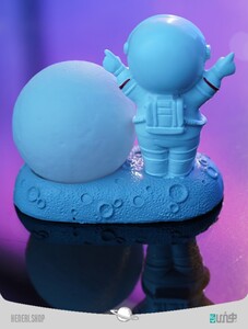 Astronaut design bedside lamp