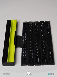 (Portable Mini Folding Bluetooth Keyboard Foldable (R4 Keyboard