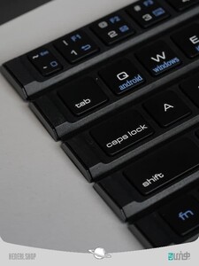 (Portable Mini Folding Bluetooth Keyboard Foldable (R4 Keyboard