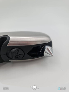 چراغ قوه کماندو به همراه ابزار چندکاره Commando flashlight with multifunctional tools