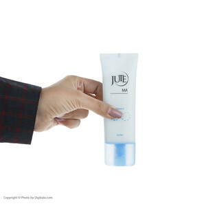 کرم آبرسان ژوت کد 003 حجم 70 میلی‌لیتر