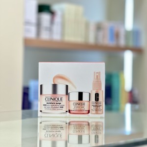 ست ۳ تیکه آبرسان ۱۰۰ ساعته کلینیک clinique