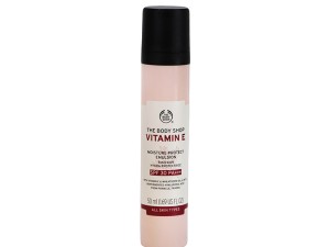 مرطوب کننده و ضد آفتاب بادی شاپ  The Body Shop Vitamin E Day Lotion SPF30