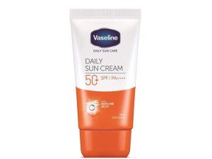 ضد افتاب بی رنگ وازلین مدل Daily Sun +Spf50 حجم 50 میل