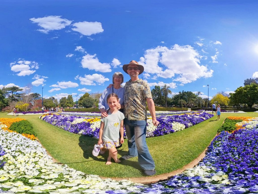 بهترین لوازم جانبی برای ثبت ولاگهای سفر با دوربین GoPro Hero 13 و Insta360 X4