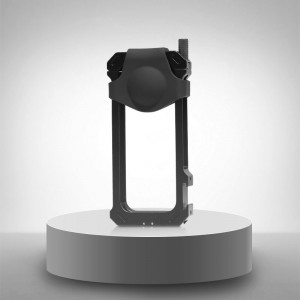 محتویات بسته‌بندی قاب محافظ فلزی PULUZ شامل پایه و آداپتور
