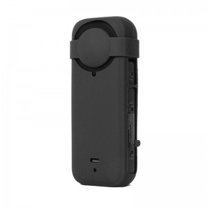 نمای نزدیک از محافظ لنز سیلیکونی Insta360 X4