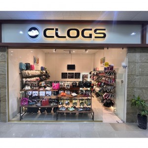 واحد 215- فروشگاه CLOGS