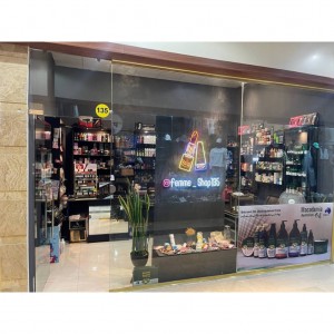 واحد 135 - فروشگاه فمه شاپ (Femme Shop)