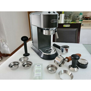 قهوه‌ساز دلونگی مدل ec685