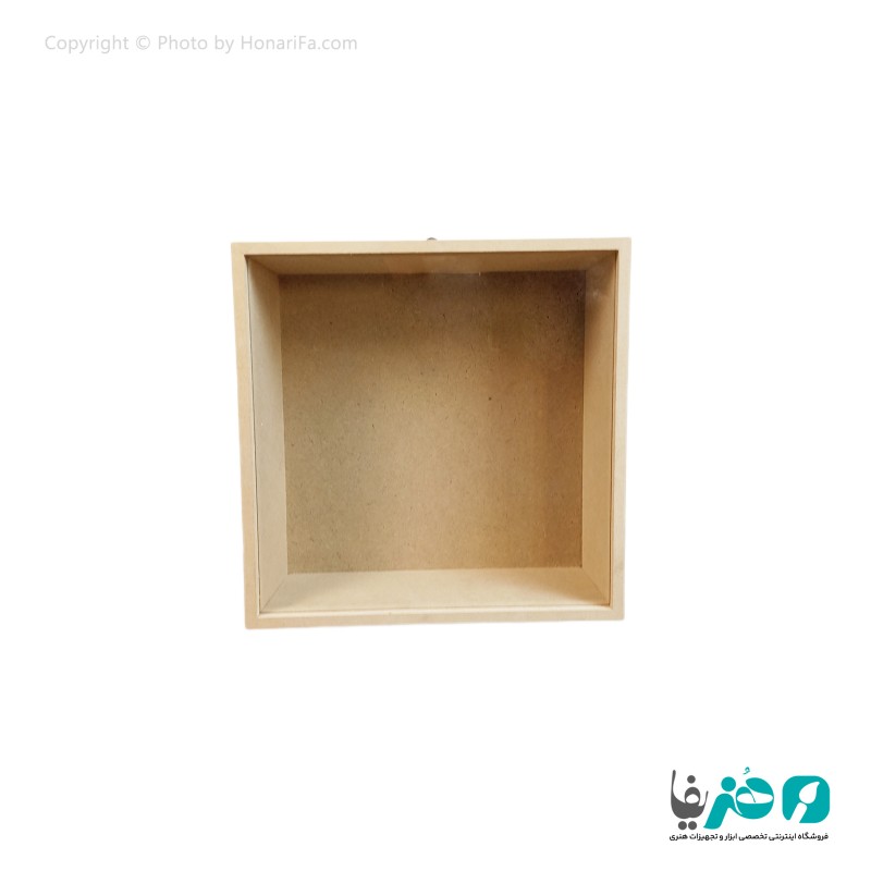 جعبه چوبی در شیشه ای