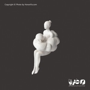 دکوری پلی استر طرح دختر لبه نشین ابری