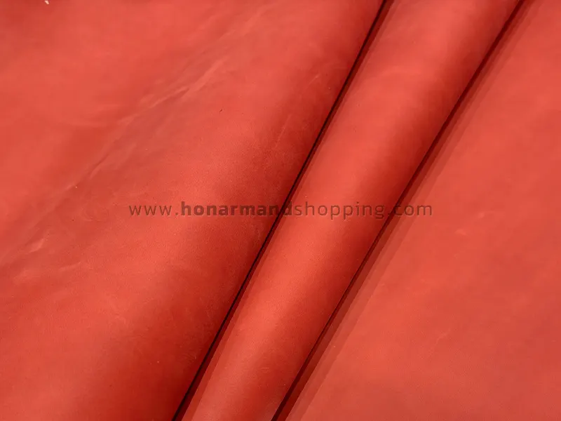 چرم گاوی طرح هورس افکتی رنگ قرمز