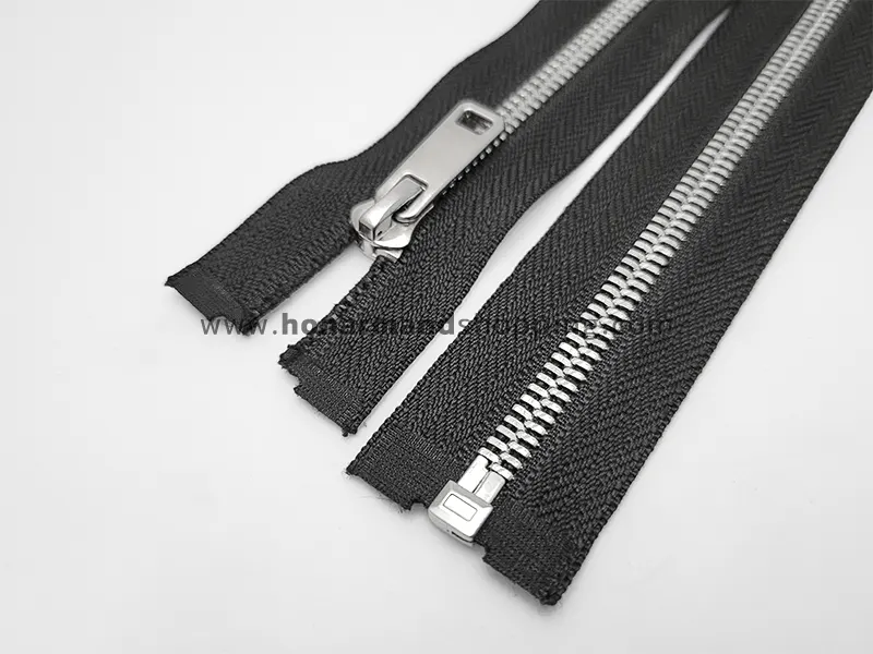 زیپ کاپشنی فلزی رنگ مشکی دندانه نیکل (طول 70 سانت)